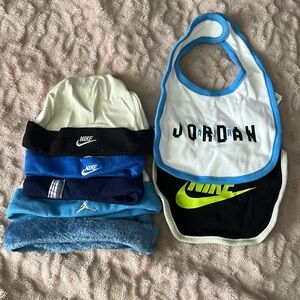 ✨Price Drop✨ Hats and bibs bundle